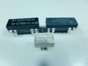 Original reed relay, new version -unusable due to low coil resistance- and the smaller telco relay with uber-sensitive coil.